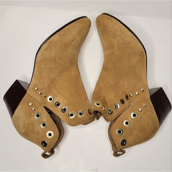 SAM EDELMAN RUBIN GROMMET ANKLE BOOTIES. - Picture 8 of 13